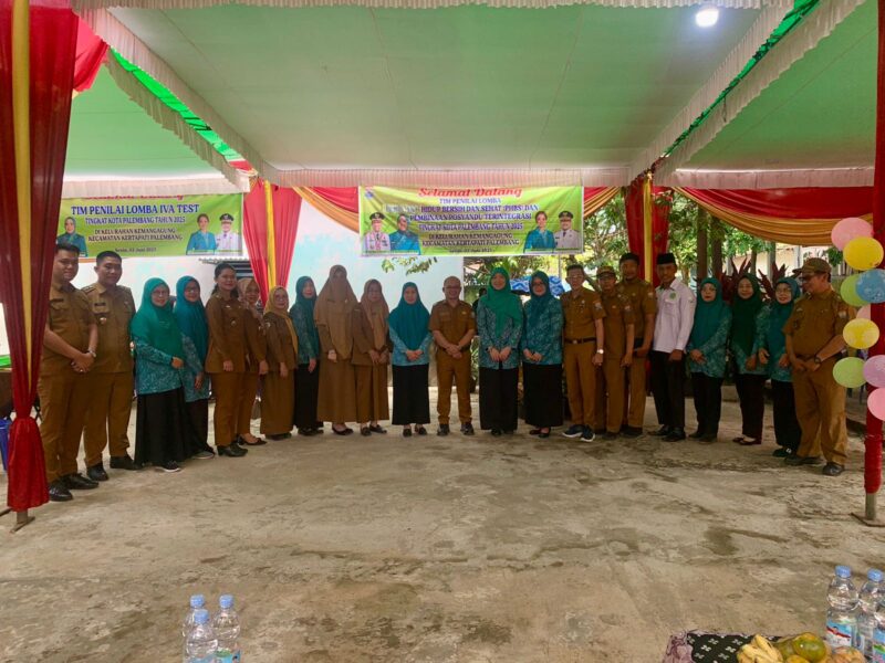 Team penilai dari kota Palembang Arpasah bersama Team penggerak PKK kecamatan, kelurahan,kader posyandu dan perwakilan Puskesmas, Palembang (03/05/2025)