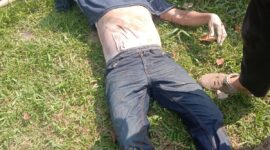 Almarhumah Adityawarman saat dievaluasi dari sumur di kebun miliknya, Jumat (8/8/2025) di Pangkalpinang Bangka Belitung.