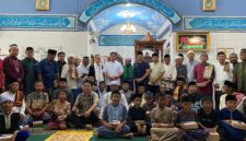 Gubernur Sumsel Bersama Plt Camat Kertapati dan Lurah Kemang Agung di Masjid Nurul Iman