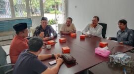 Audiensi Dewan Pimpinan Daerah (DPD) Pro Jurnalismedia Siber (PJS) Sumsel di ruang rapat KI Sumsel, Palembang, Jumat siang (22/8/2025)